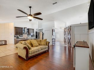 1614 Marble Lake Dr, Jacksonville, FL 32221