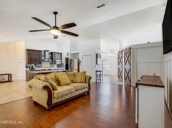 1614 MARBLE LAKE Drive, Jacksonville, FL 32221