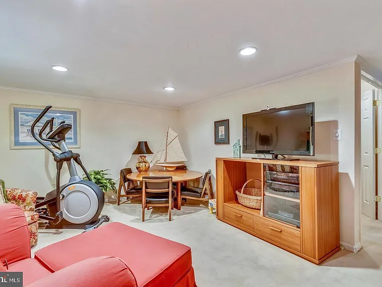 11627 Chapel Cross Way — Photo 28