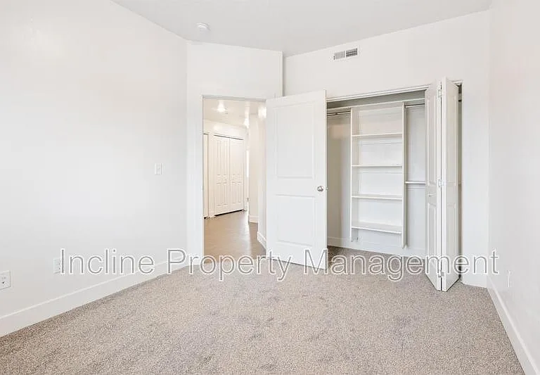 1389 Northfield Rd #8 — Photo 13