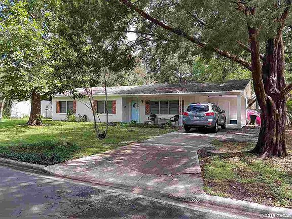 3rd image of 3301 NW 51st Pl
