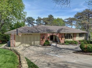 909 N 89th Cir, Omaha, NE 68114