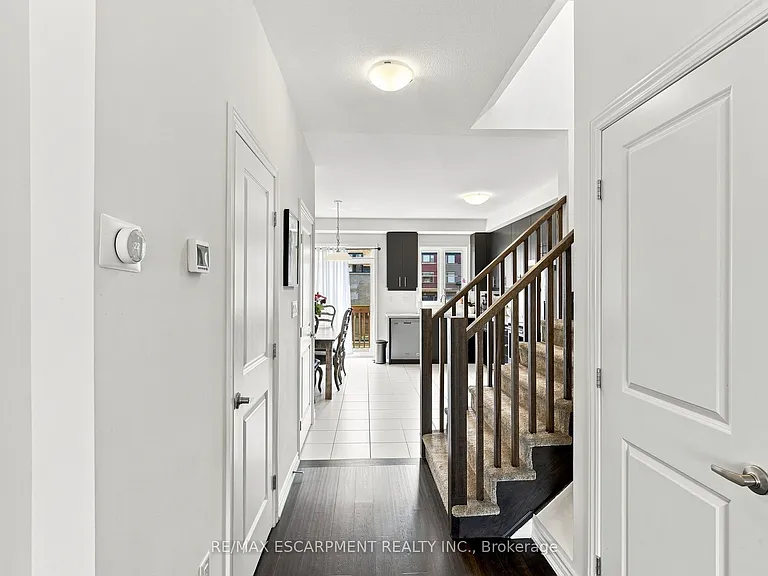 4870 Connor Dr — Photo 5