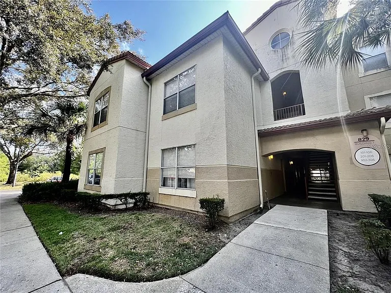 829 Camargo Way #104 — Photo 2