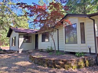 232 Cedar Valley Dr, Grants Pass, OR 97526