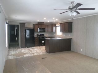 2015 S Rober Blvd, Saint Clair, MI 48079