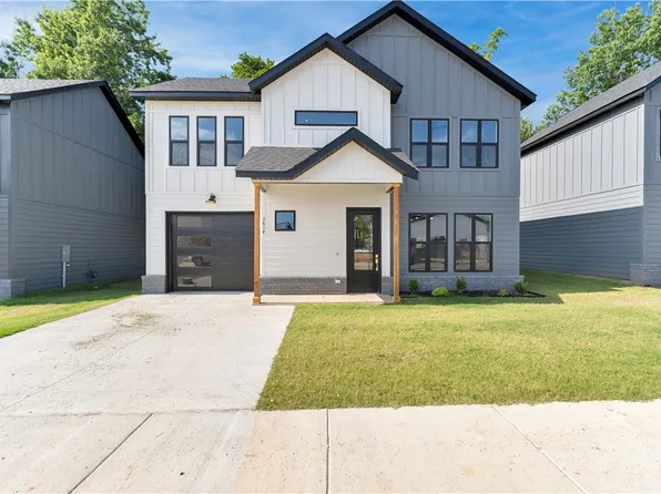 2616 W Berkeley Ave, Rogers, AR 72758