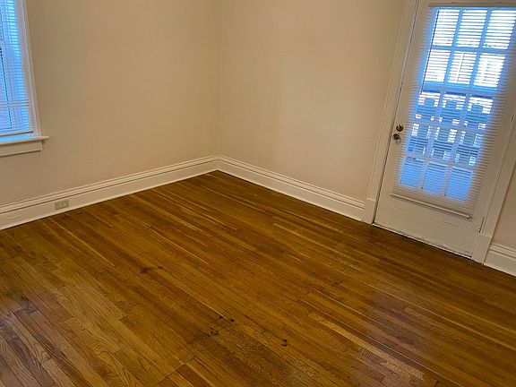 4th image of 4943 Lindenwood Ave #4945A