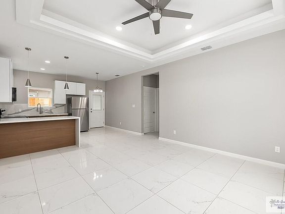 2nd image of 208 Lauryn Dr