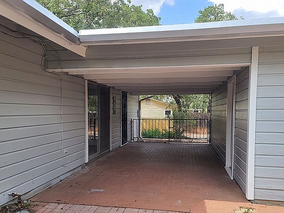 4th image of 510 S Hillcrest Ave