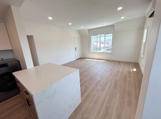 1711 E 4th St #C, Long Beach, CA 90802