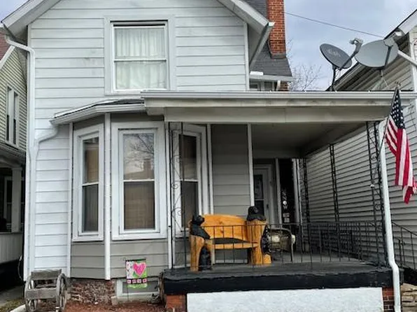 8 W Cottage St, Tyrone, PA 16686