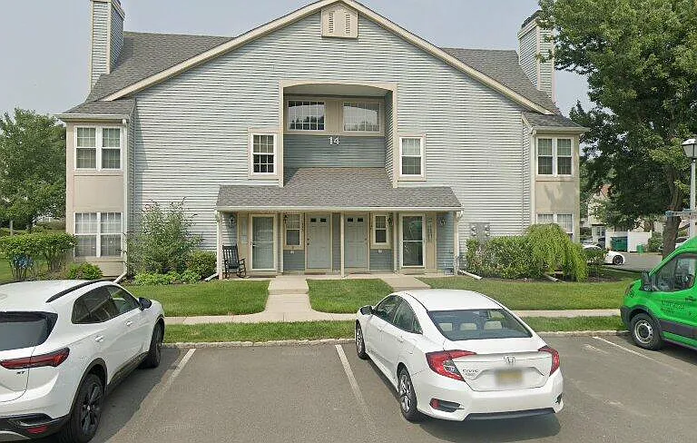 143 Andover Pl — Photo 1