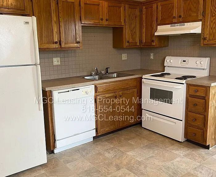 515 Sky Vue Dr #C — Photo 5