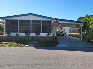 942 Strongbox Ln, North Fort Myers, FL 33917