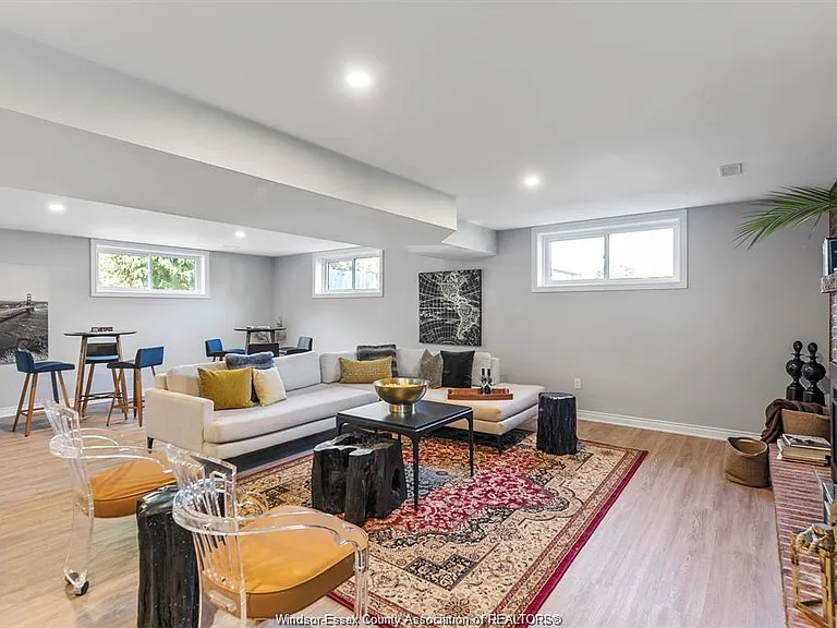 950 Kennedy Dr W — Photo 16