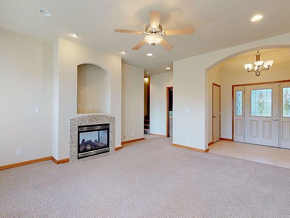2nd image of 3710 W Canyon Lakes Dr APT B102