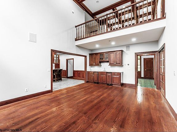 5th image of 4135 Cove Point Dr