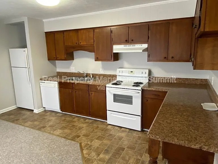 2407 Bare St. — Photo 15