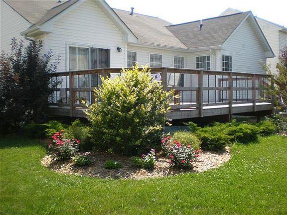 3rd image of 310 Delaware Dr