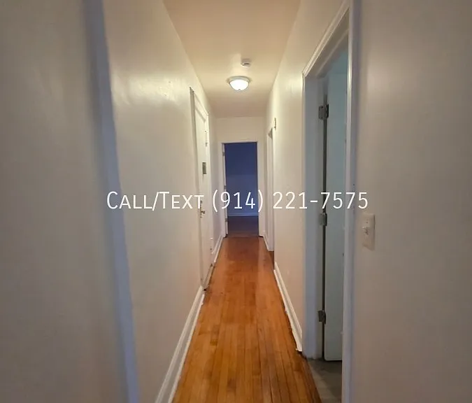 490 S Broadway — Photo 5