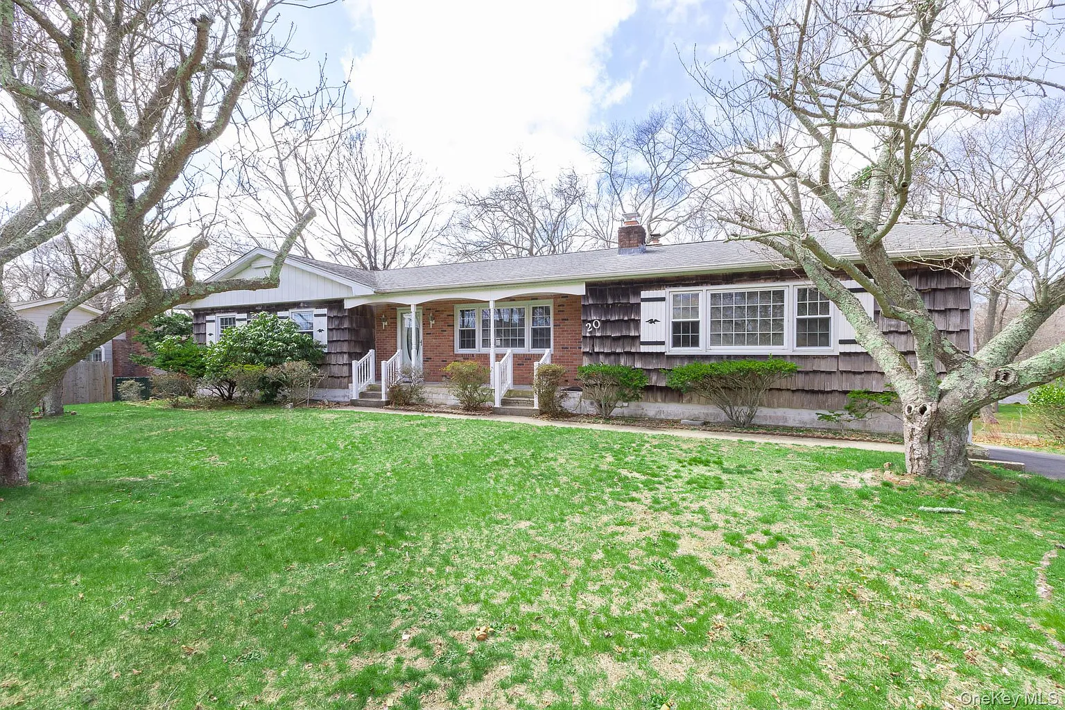 20 Mill Pond Lane photo 1