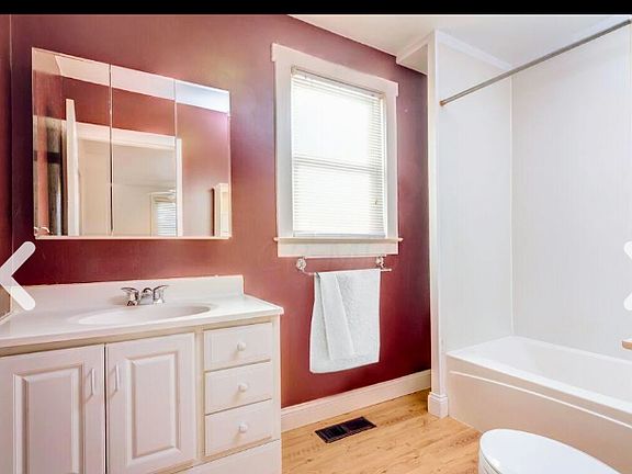 2nd image of 61 W Columbus St