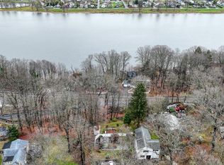 40 Worthington Ct, Carmel, NY 10512