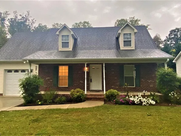 3921 Gracemont Dr, Winston Salem, NC 27106