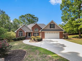 190 Willow Springs Dr, Covington, GA