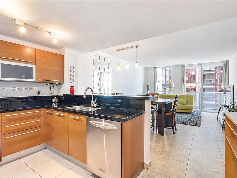 244 Biscayne Blvd #1906 — Photo 9