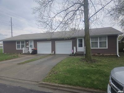742 Palmer Ave #2, Lincoln, IL, 62656