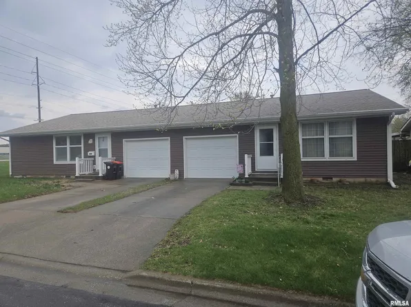 742 Palmer Ave #2, Lincoln, IL 62656