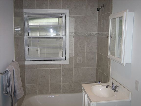 5th image of 109 Harvest Ln