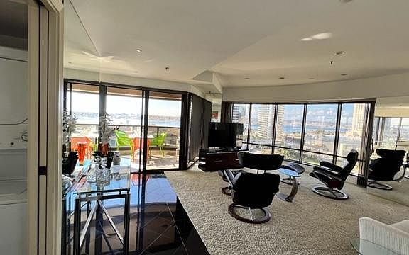 3rd image of 100 Harbor Dr Unit 1205