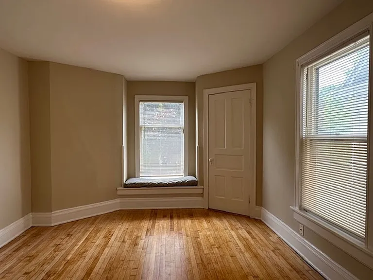 2724-2726 N Murray Duplex — Photo 23