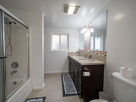 3rd image of 10949 Fruitland Dr #8F