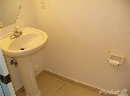 5th image of 8305 NW 108th Ave #518