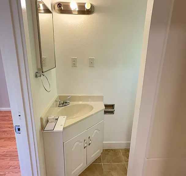 1237 Grant St — Photo 11