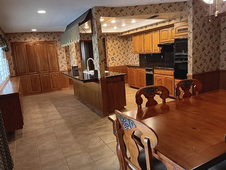 5917 Burke Way — Photo 5