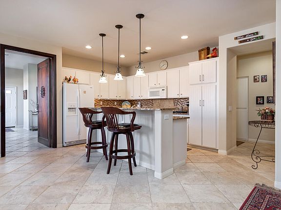 2nd image of 79780 Desert Willow St