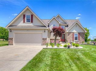 811 Porter Ridge Rd, Kearney, MO 64060