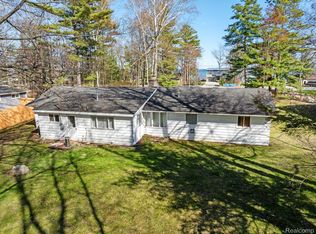 95 N Huron Rd, Au Gres, MI 48703