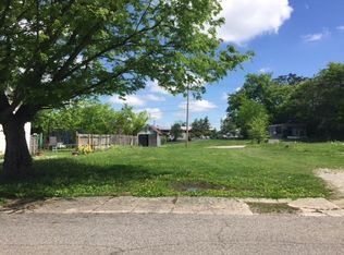 824 E 12th St, Hopkinsville, KY 42240