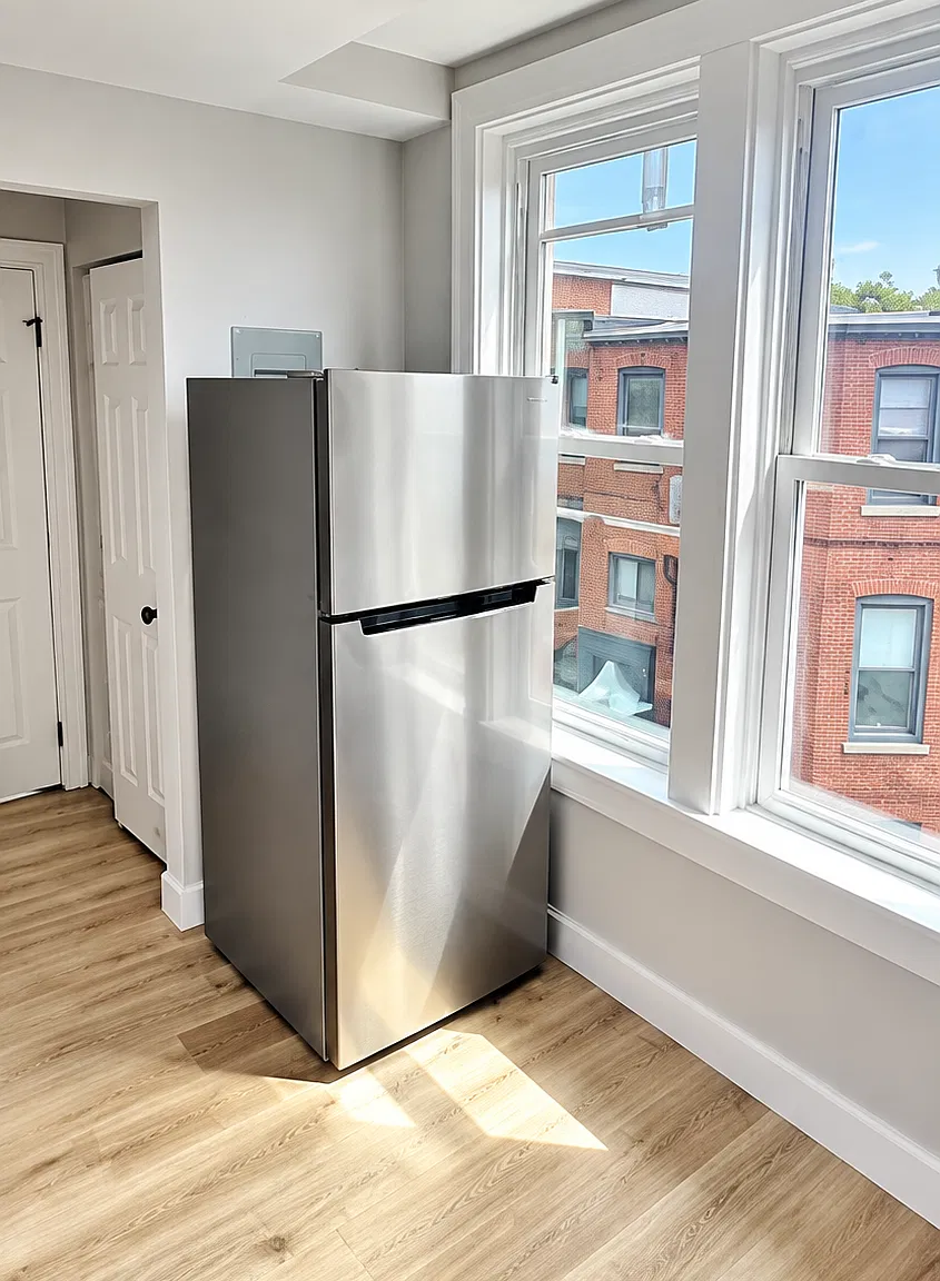 1 bed, $1,050 — Photo 3