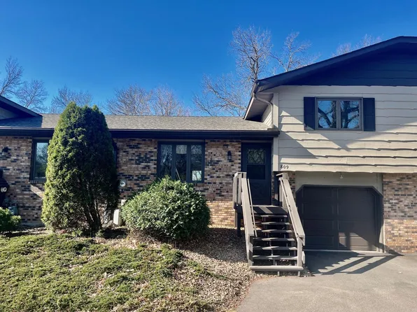 809 River Ave N, Sauk Rapids, MN 56379