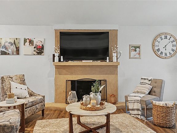 2nd image of 6433 Oakbrook Dr
