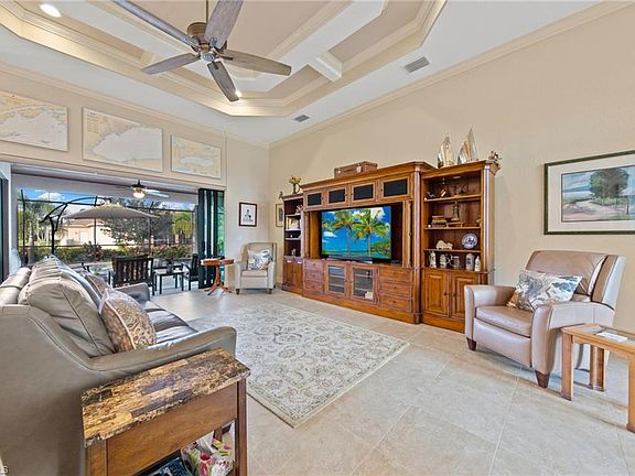 4th image of 3024 SW 26th Pl