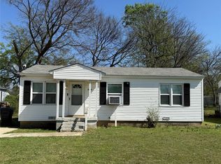 1016 Hugo St SE, Ardmore, OK 73401