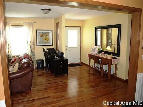 3rd image of 1583 Prestwick Dr